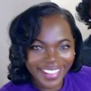 Meet your Posher, Simone